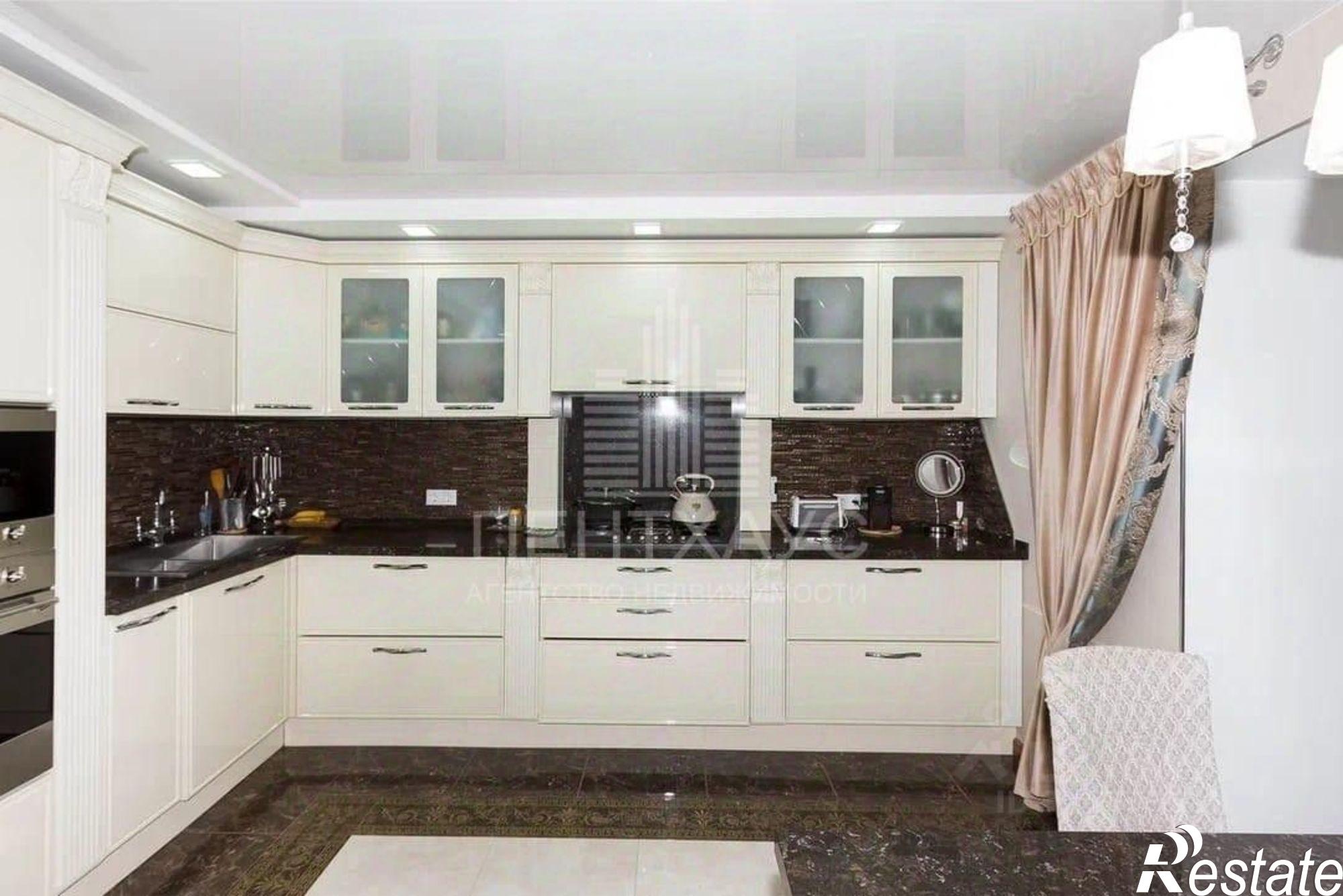 Купить квартиру за 12 800 000 рублей на Владимир, Стрелецкий переулок