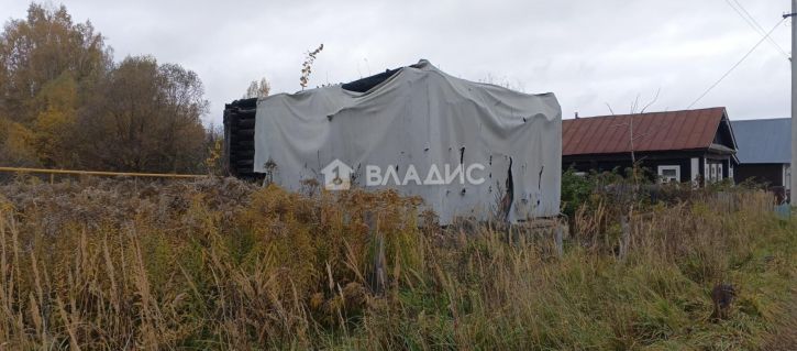 Земельный участок