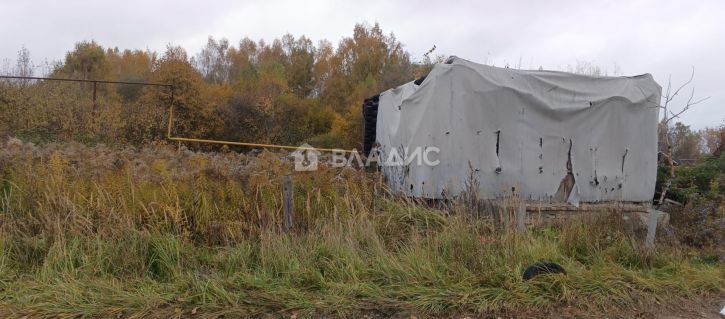 Земельный участок