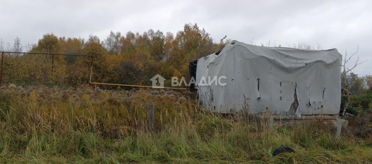 Земельный участок